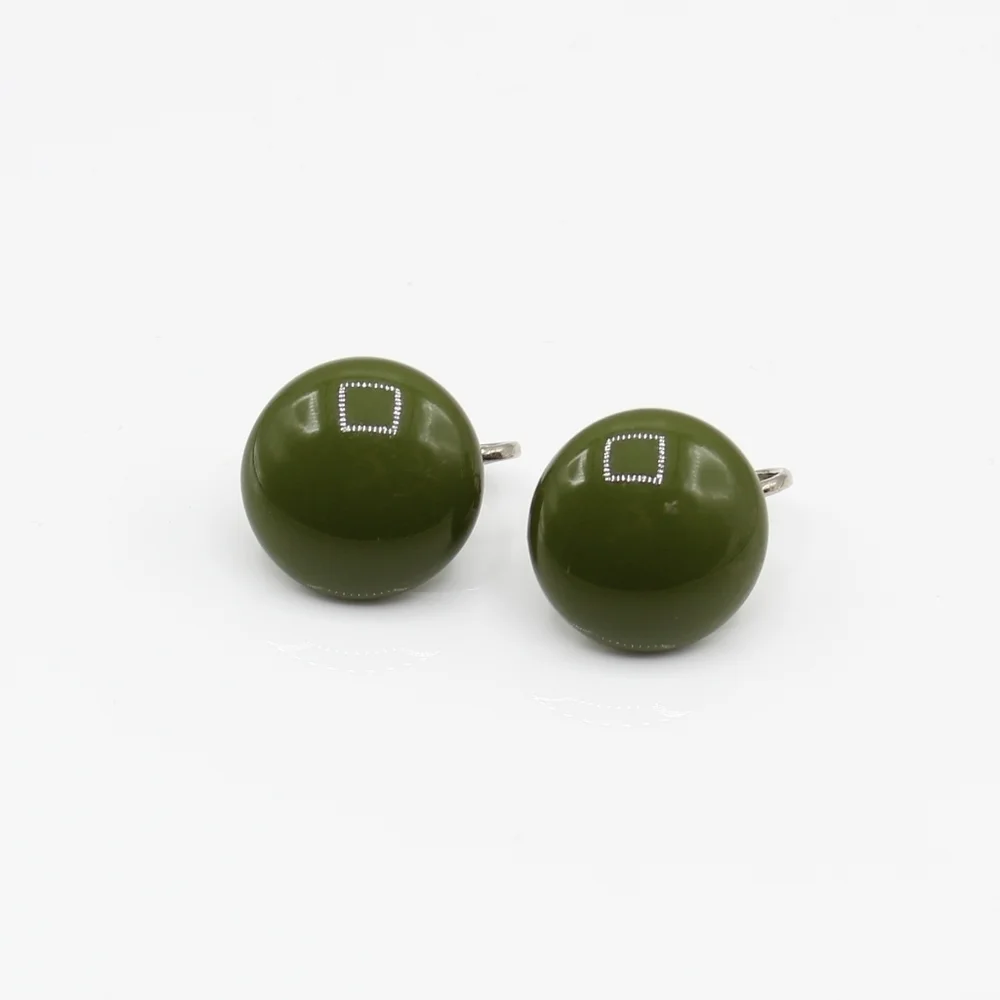 Vintage enamel button clip earrings - Picture 1 of 7